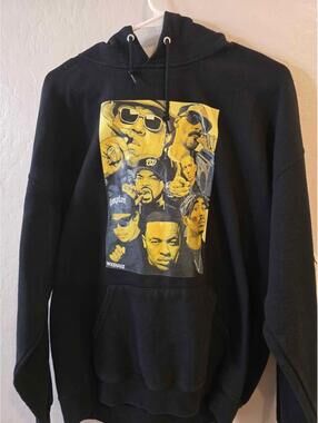 Iconic Rappers Hoodie Men's Size Medium